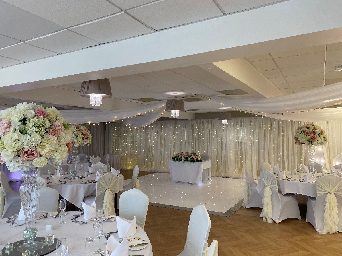 Gallery Item 2 for Forest Hills Hotel