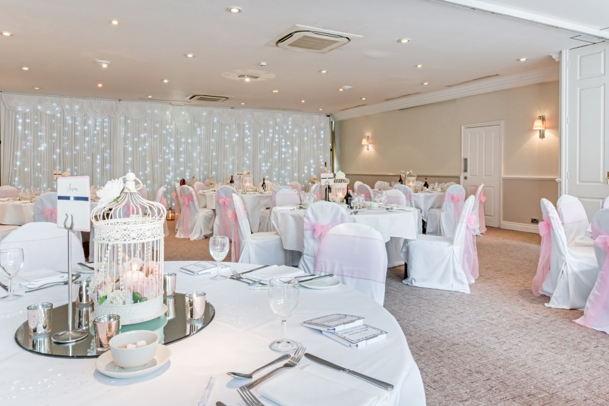 Gallery Item 7 for Pinewood Hotel