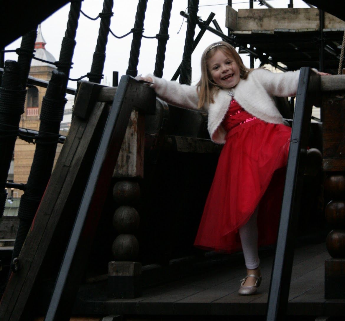 Gallery Item 4 for The Golden Hinde
