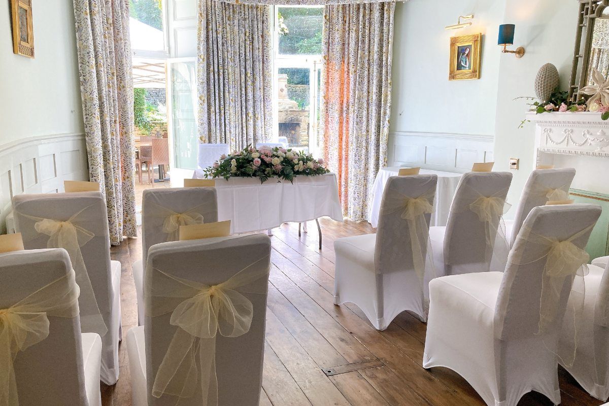 Gallery Item 3 for Burleigh Court Cotswolds